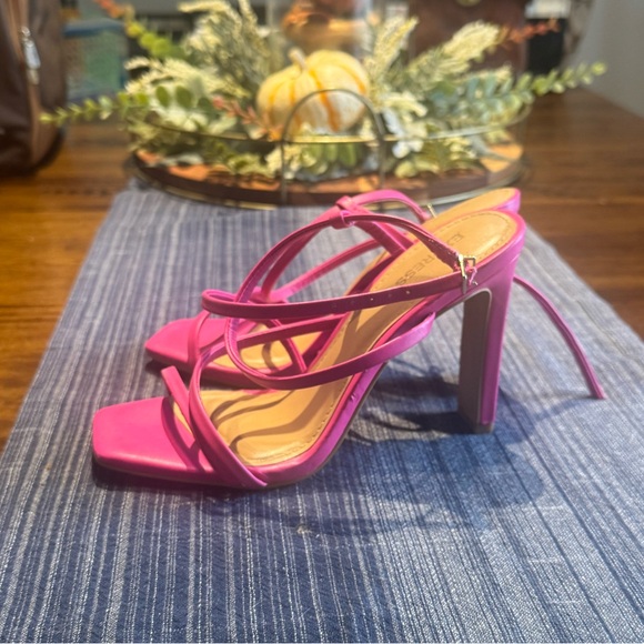 Express Fuchsia Strappy Heels - Picture 1 of 3